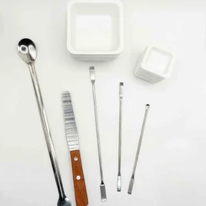 Set de 5 espátulas micro y macro + navecillas/bandejitas para pesar